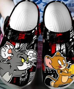 Tom and Jerry black Crocband Clo removepics 1