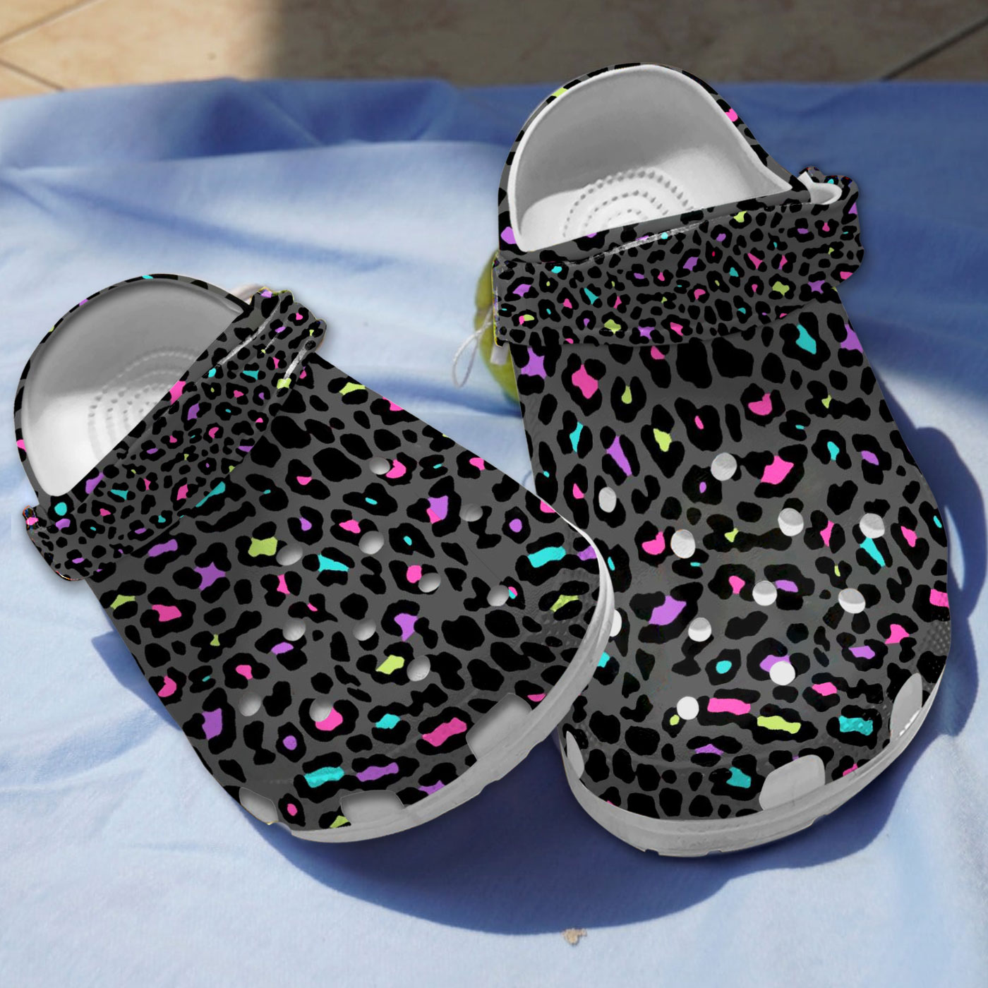 beautiful design cheetah pattern adult clogs easy to clean pn89p