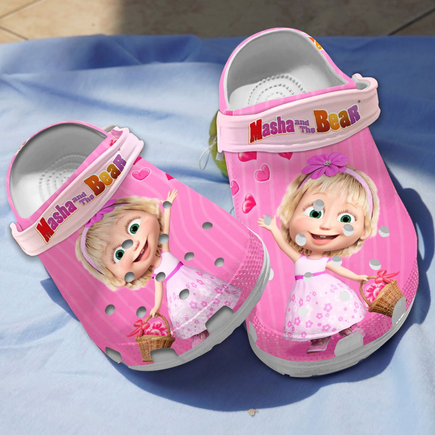 sweet pink the bear playing with masha clogs lightweight sandals clogs 52pfo