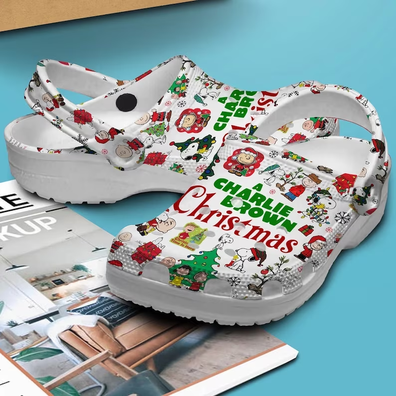 adults a charlie brown christmas clogs durable and lightweight flip flop for your holiday o0t5d