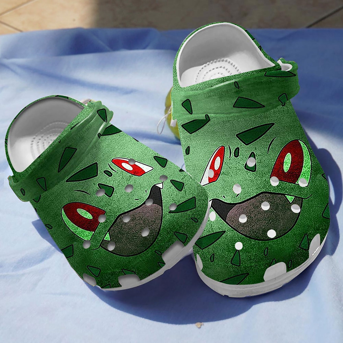 cute clogs pokemon bulbasaur green clogs perfect for outdoor activity 1luah