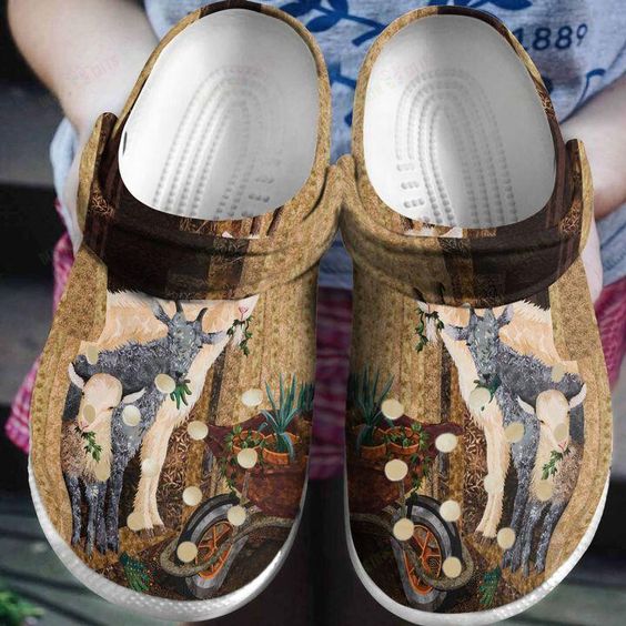 eating goat camo unisex clogs best gift for animal lovers c5bvy