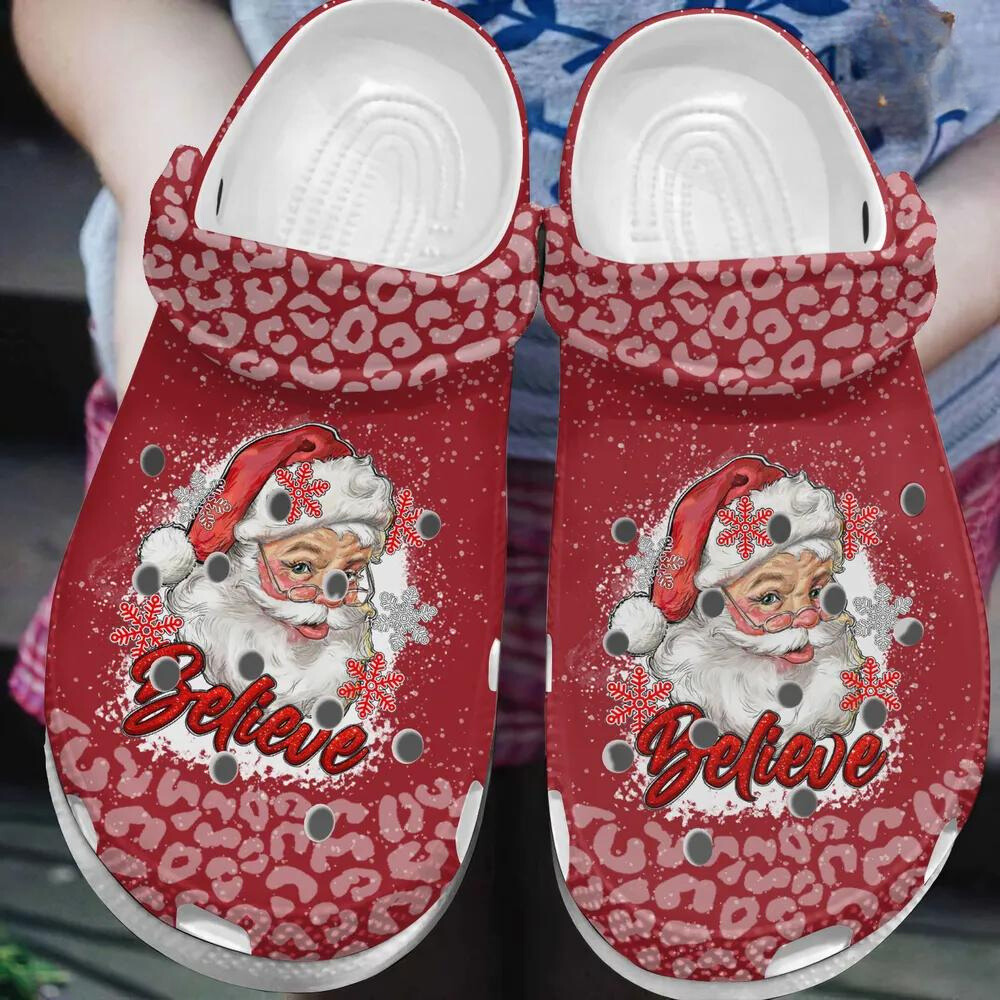 santa believe red classic christmas clogs pefvl