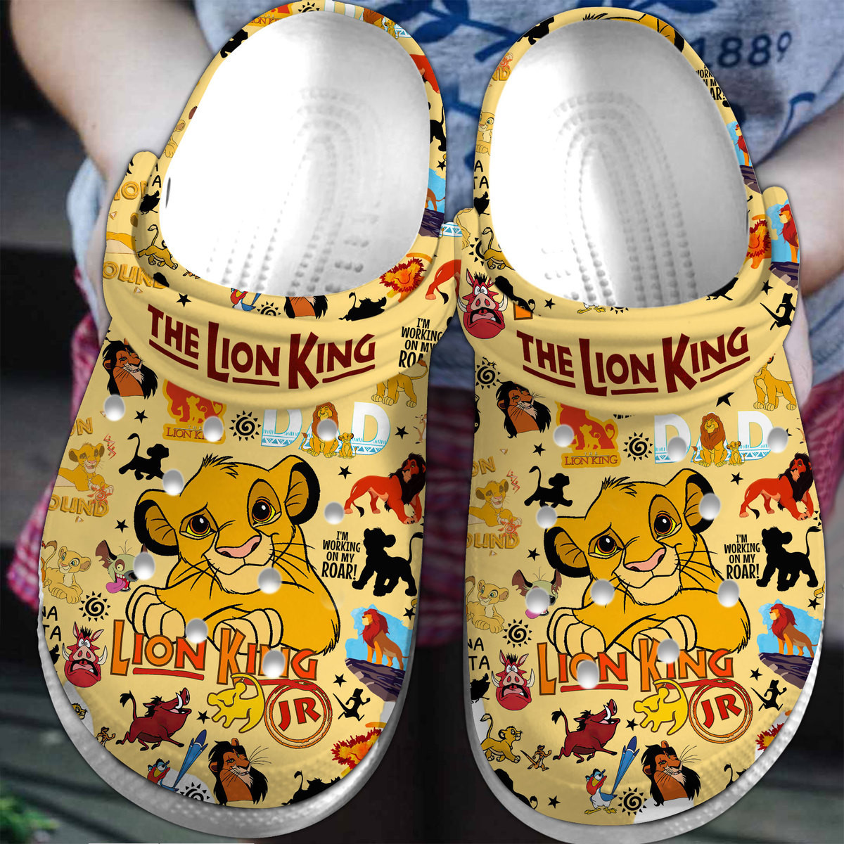 amazing the lion king classic yellow clogs size 10 fast shipping worldwide 68y3p