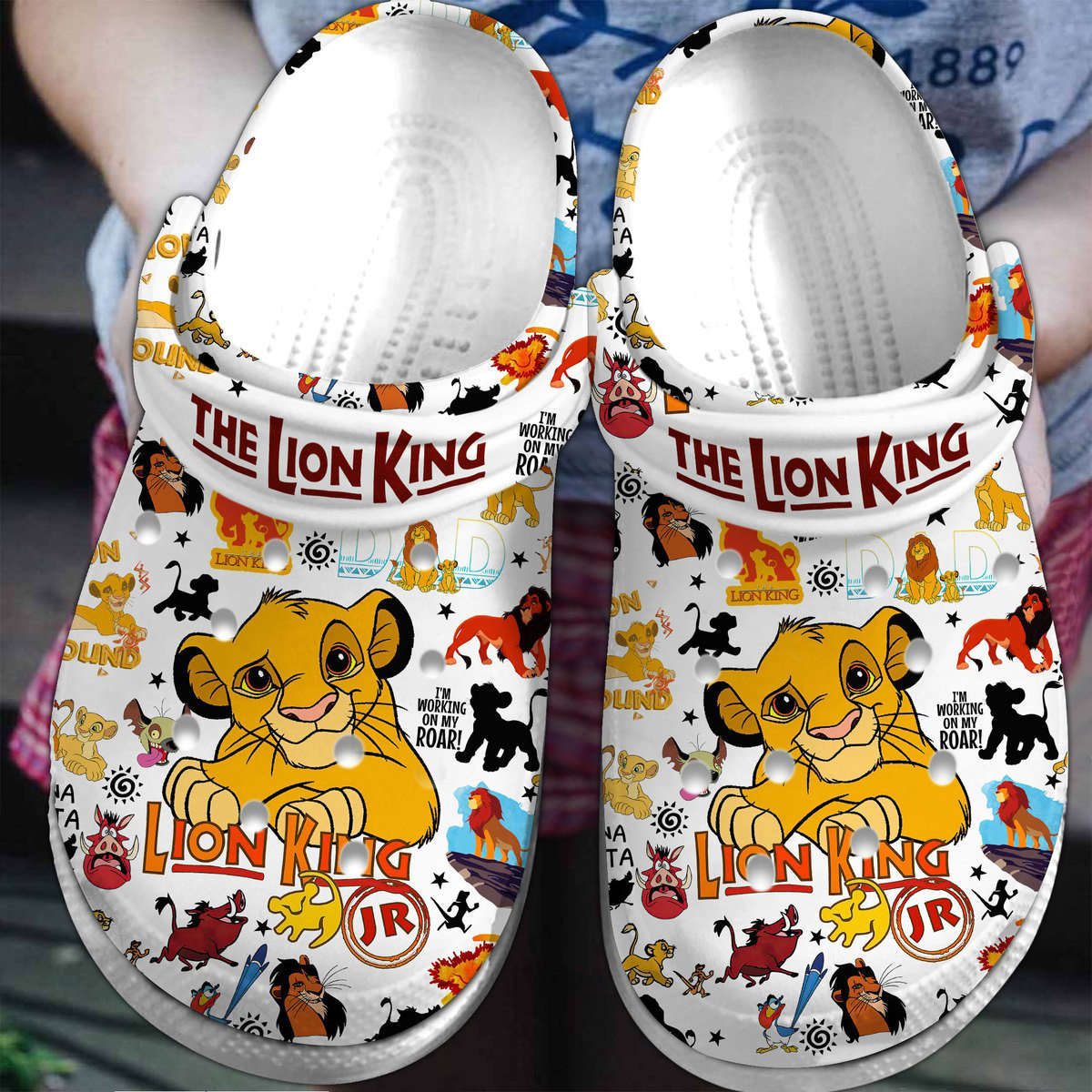 eye catching and stylish the lion king classic clogs size 7 fast shipping worldwide axzzp