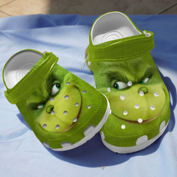 Grinch Clogs