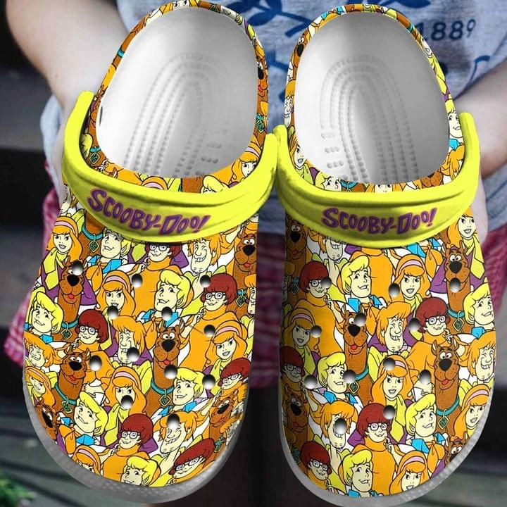 scooby doo cartoon characters lightweight and durable yellow clogs cute and safe for outdoor walking! 3xqvo