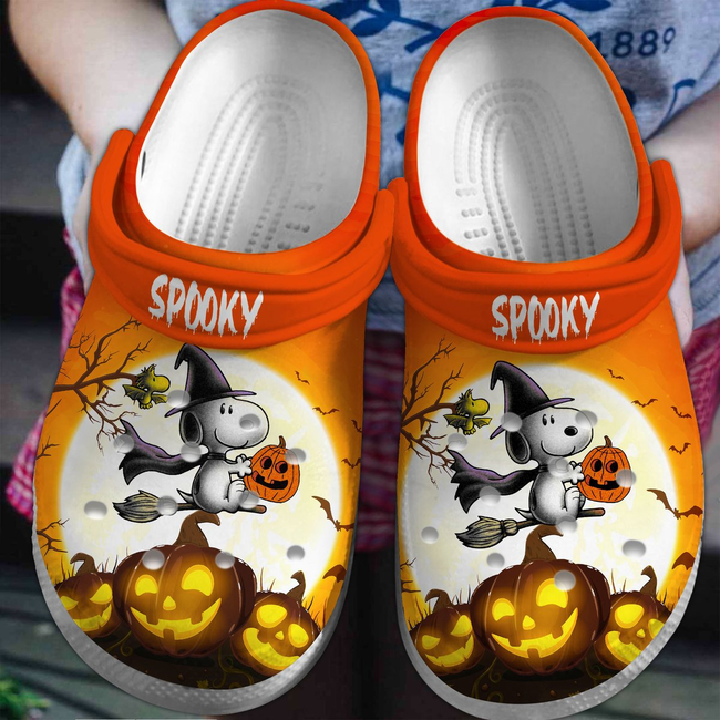 the witch snoopy halloween unisex orange clogs the best gift idea for halloween ydo7k