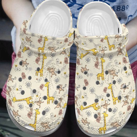 comfortable and water proof giraffe beige clogs easy to clean and quick to dry b0mk1