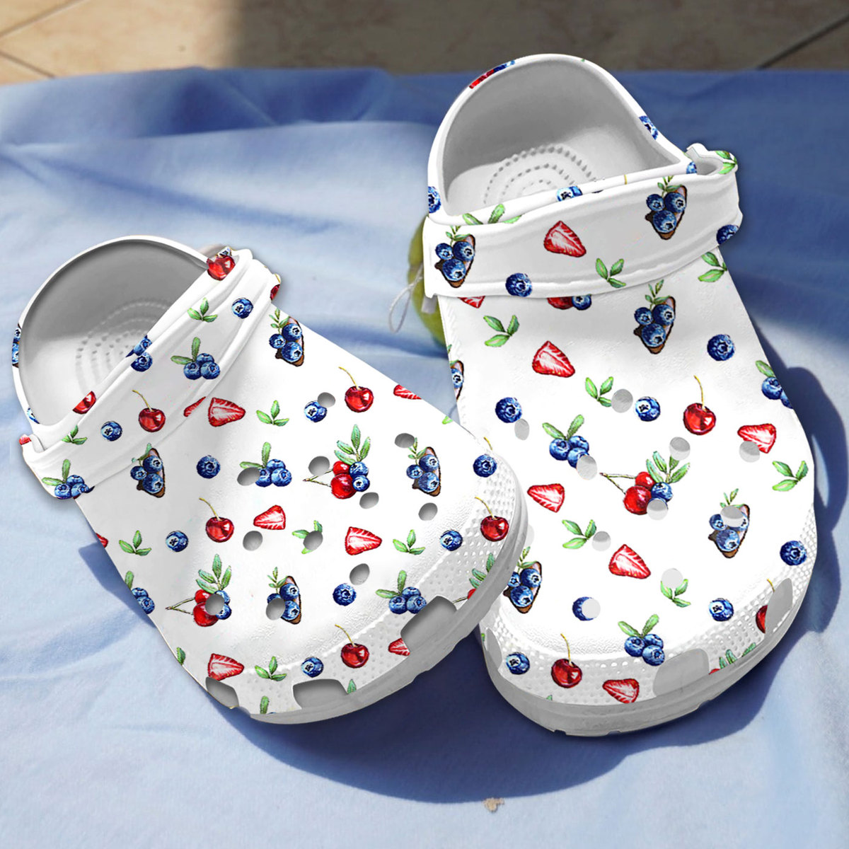 new design and pretty blueberry white clogs perfect footwear for men and women q5t75