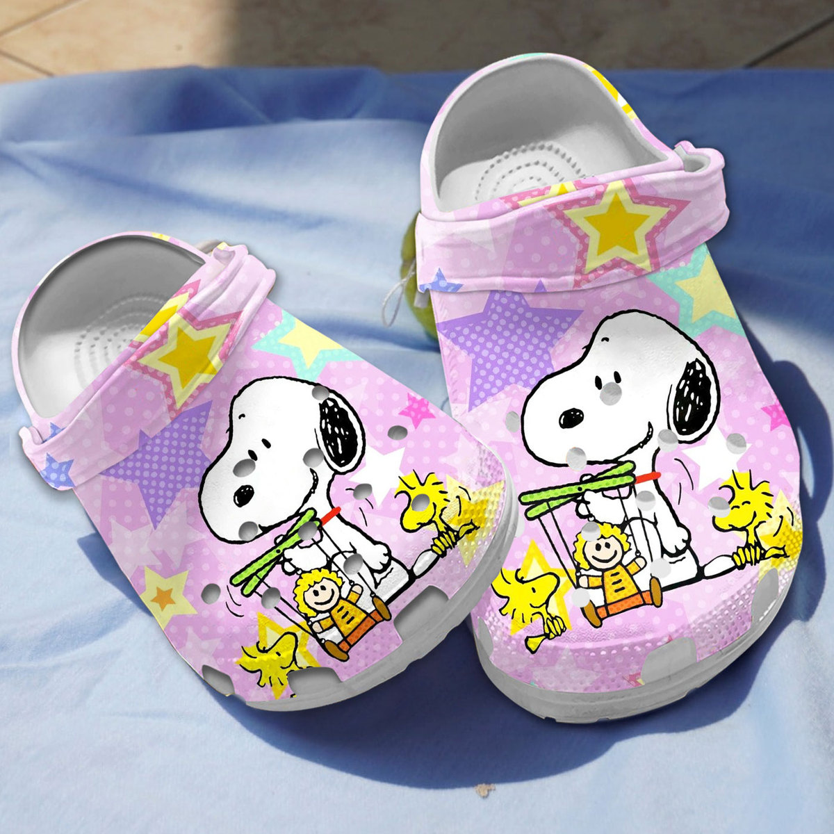 new design snoopy pink clogs suitable for outdoor walking gav84