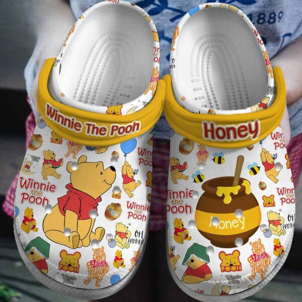 Eye-catching Design Cute Winnie The Pooh Cartoon Clogs, Perfect Gift For You Kids