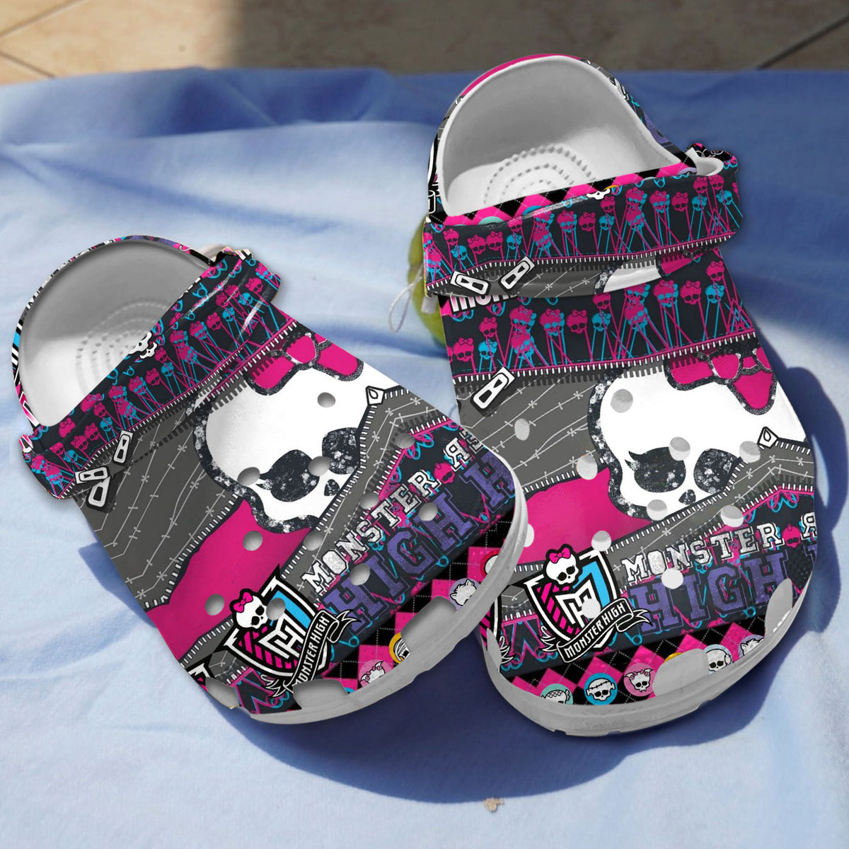 Lightweight And Water-Resistant Monster High Clogs, Clogs Unisex-Adult Classic Printed