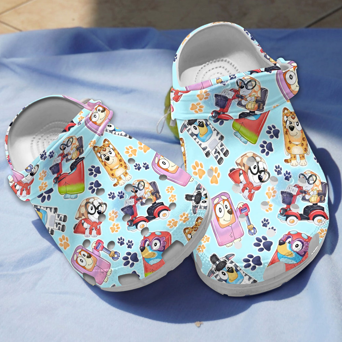 Special And 3d Printed Bluey Clogs, Perfect For Outdoor Play