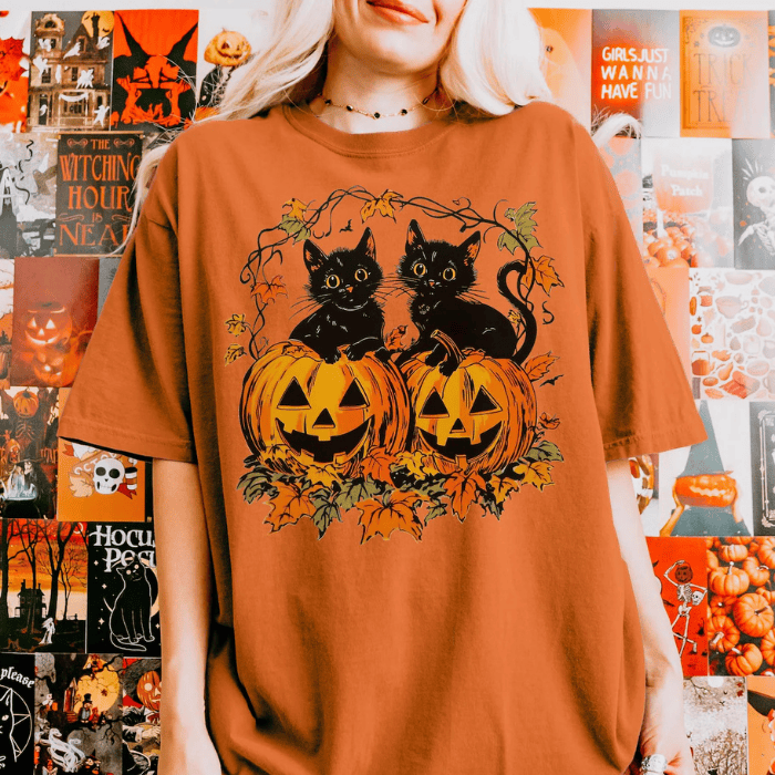 Eye-catching Black Cute Kitten Halloween T-Shirts
