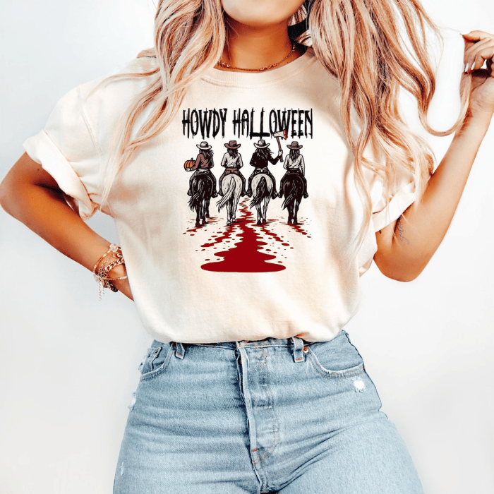 Fashionable Howdy Halloween Crew T-Shirts