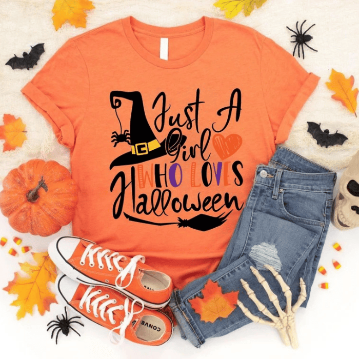 Amazing Just A Girl Who Loves Halloween T-Shirts