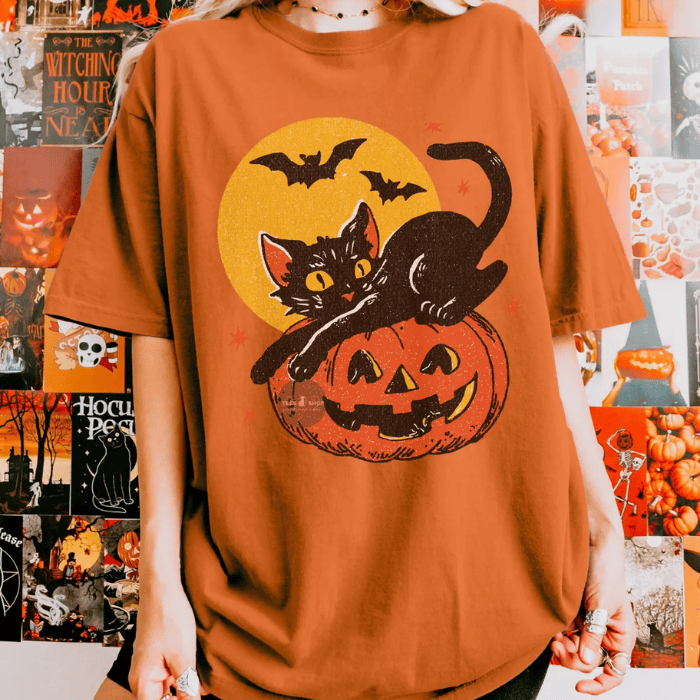 Grumpy Black Cat Waiting For Halloween T-Shirts