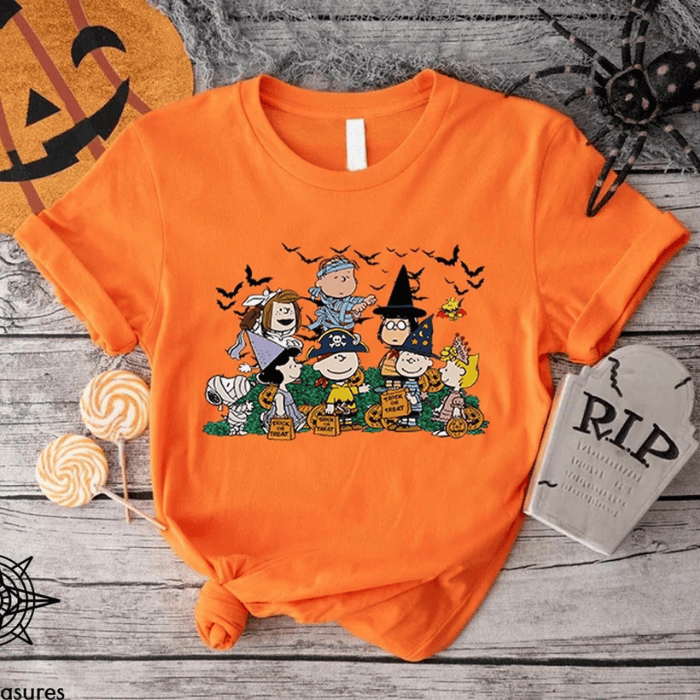 Snoopy & Peanut Gang Playing Trick And Treat Halloween T-Shirts