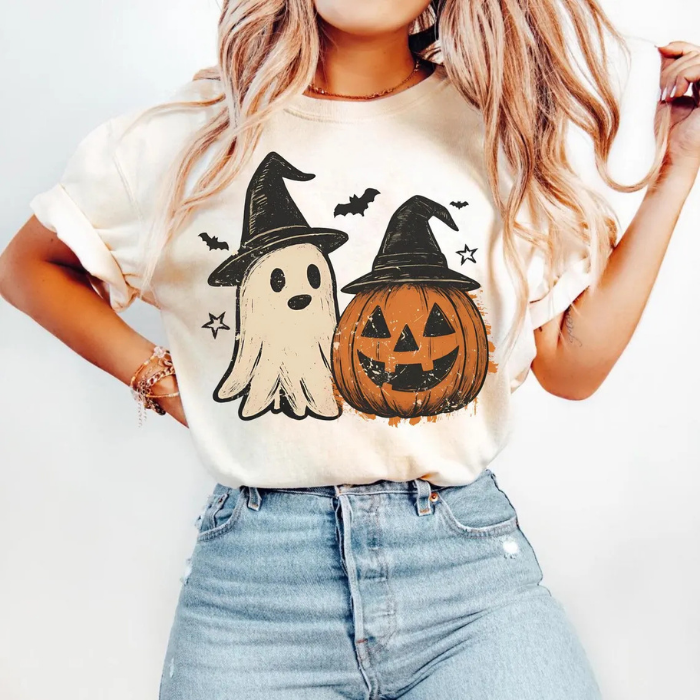 Comfort Shirt Boo And Pumpkins Are Best Friends Halloween T-Shirts